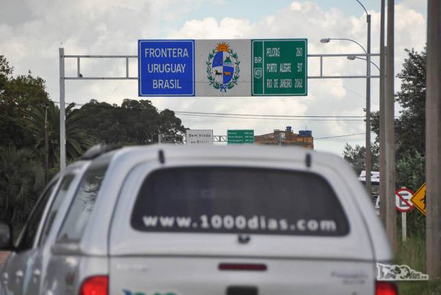 Retornando ao Brasil por Chuí, no Rio Grande do Sul, fronteira com o Uruguai